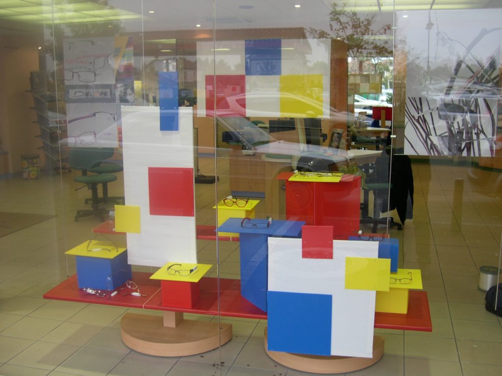Étalagiste décorateur de vitrine opticien